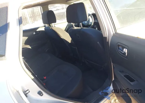 2013 Nissan Rogue S z USA, uszkodzony, nr VIN JN8AS5MV7DW658732